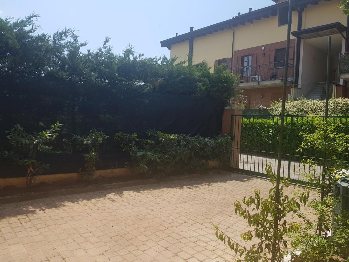 La Quercia Fiorita Hotel Trivolzio Buitenkant foto