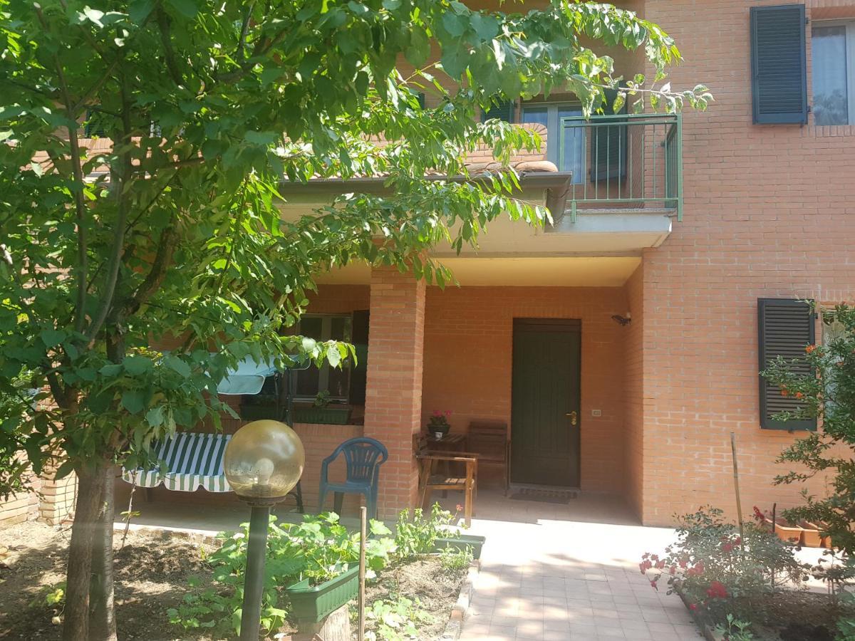 La Quercia Fiorita Hotel Trivolzio Buitenkant foto