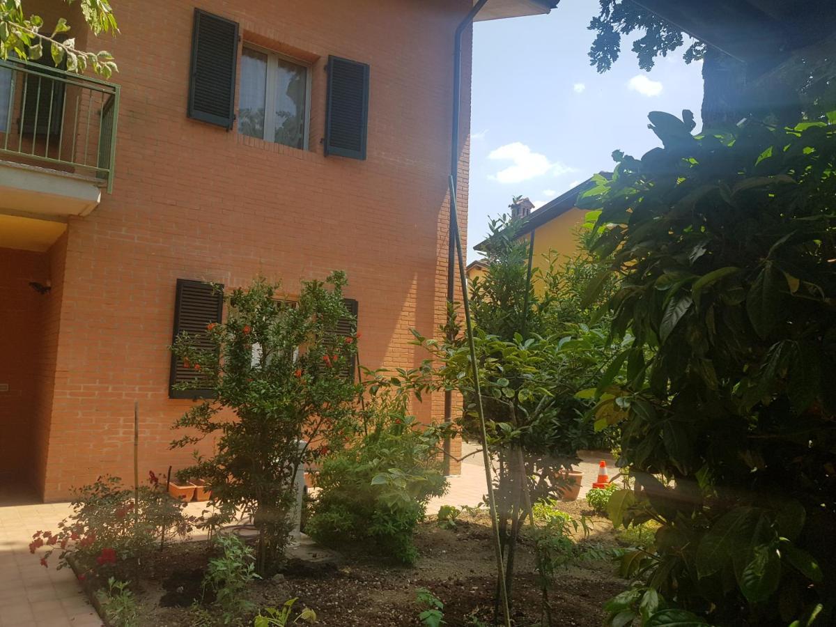 La Quercia Fiorita Hotel Trivolzio Buitenkant foto
